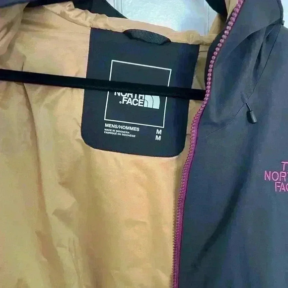 Worn to with twice less an hour use thought I’d fit but I’m a large not medium - Picture 6 of 7